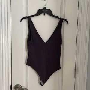 Aritzia Babaton Contour V-Neck Bodysuit | Never worn